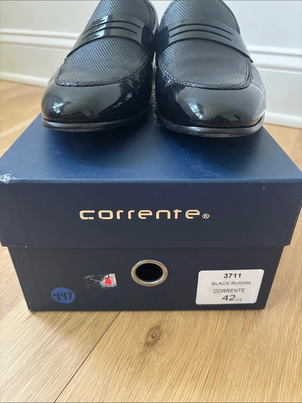 Corrente Black Men’s Textured Penny Loafers